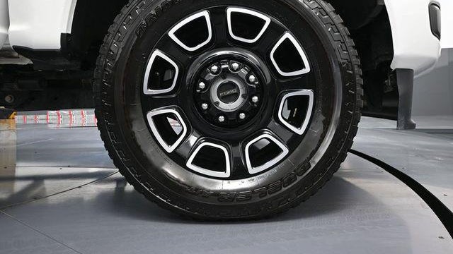 2025 Ford F-250 Super Duty Platinum