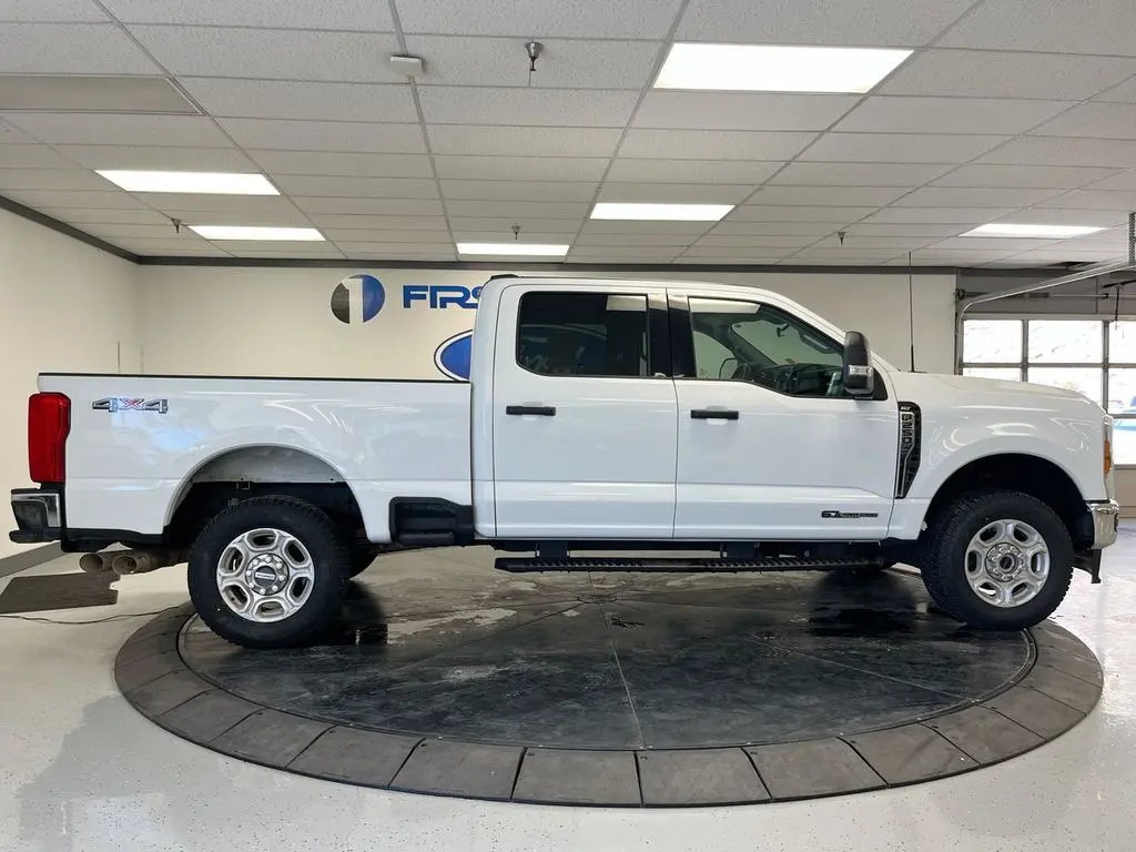 2025 Ford F-250 - $49,600
