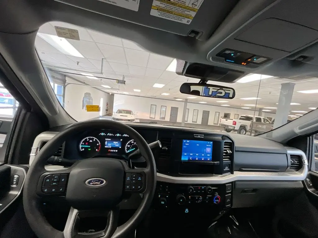 2025 Ford F-250 - $49,600