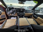 2025 F-250 Super Duty Thumbnail 3