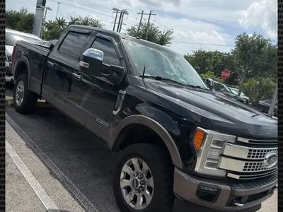 2017 Ford F-250 Super Duty 4X4 King Ranch 4DR Crew Cab 6.8 FT. SB Pickup