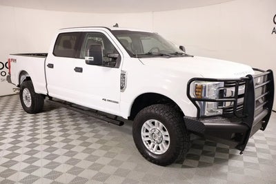 2019 Ford F-250 Super Duty 4X4 Lariat 4DR Crew Cab 6.8 FT. SB Pickup