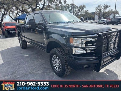 2022 Ford F-250 Super Duty 4X4 Lariat 4DR Crew Cab 8 FT. LB Pickup