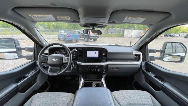 2025 Ford F-250 Super Duty XL