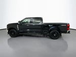 2025 F-250 Super Duty Thumbnail 3