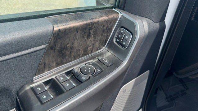 2025 Ford F-250 Super Duty Lariat