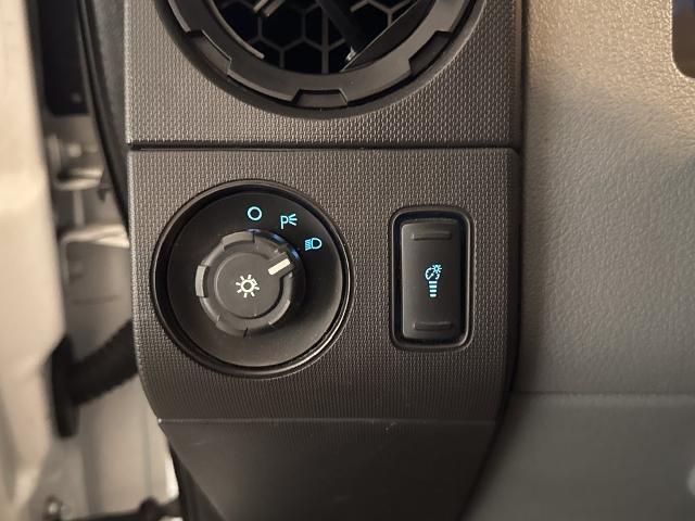 2015 Ford F-250 - $19,901