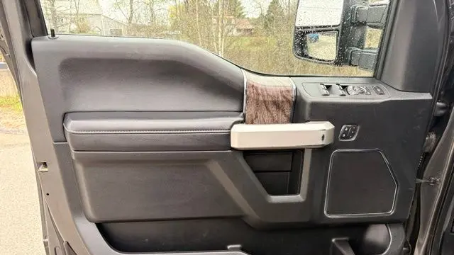 2019 Ford F-250 Super Duty Lariat