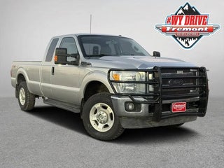 2016 Ford F-250 Super Duty with Ingot Silver Metallic Exterior