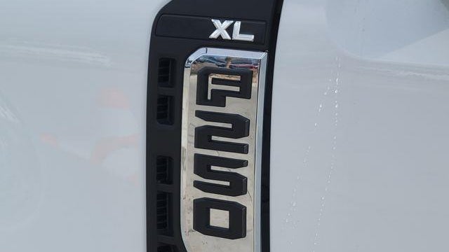 2025 Ford F-250 Super Duty XL