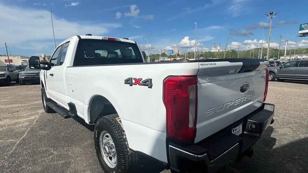 2024 Ford F-250 Super Duty XLT