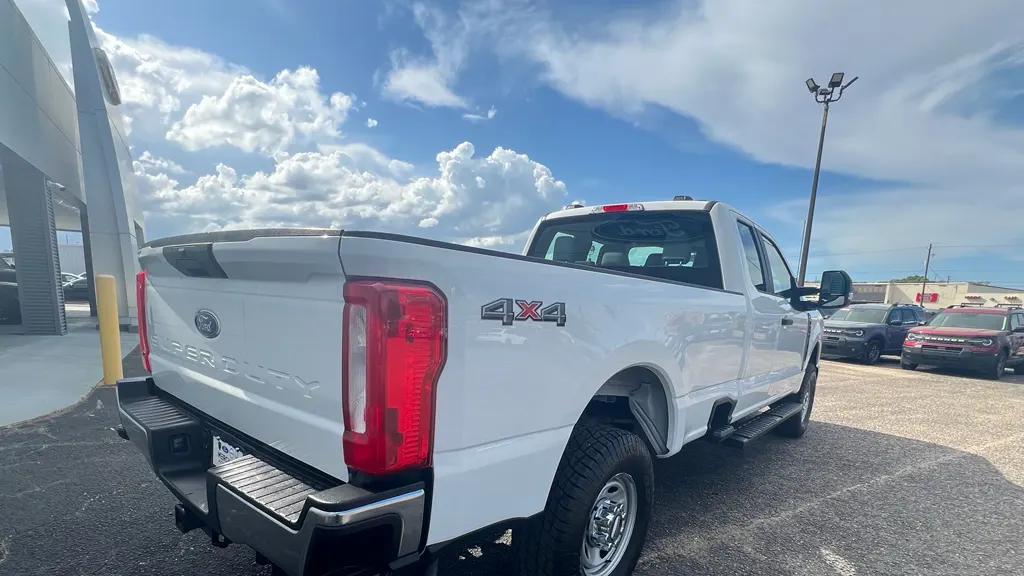 2024 Ford F-250 Super Duty XLT