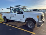 2017 F-250 Super Duty Thumbnail 2
