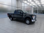 2022 F-350 Super Duty Thumbnail 2