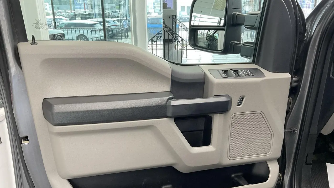 2022 Ford F-350 Super Duty Lariat