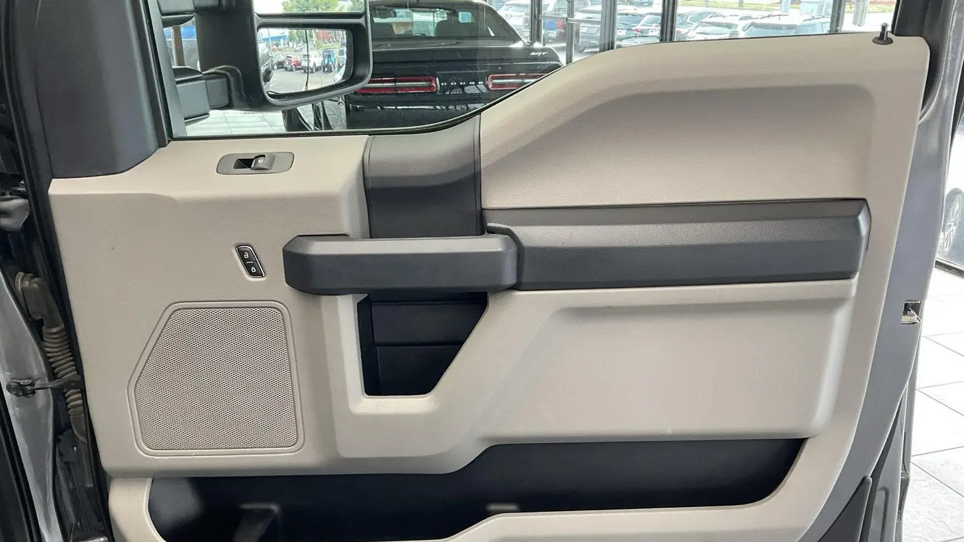 2022 Ford F-350 Super Duty Lariat