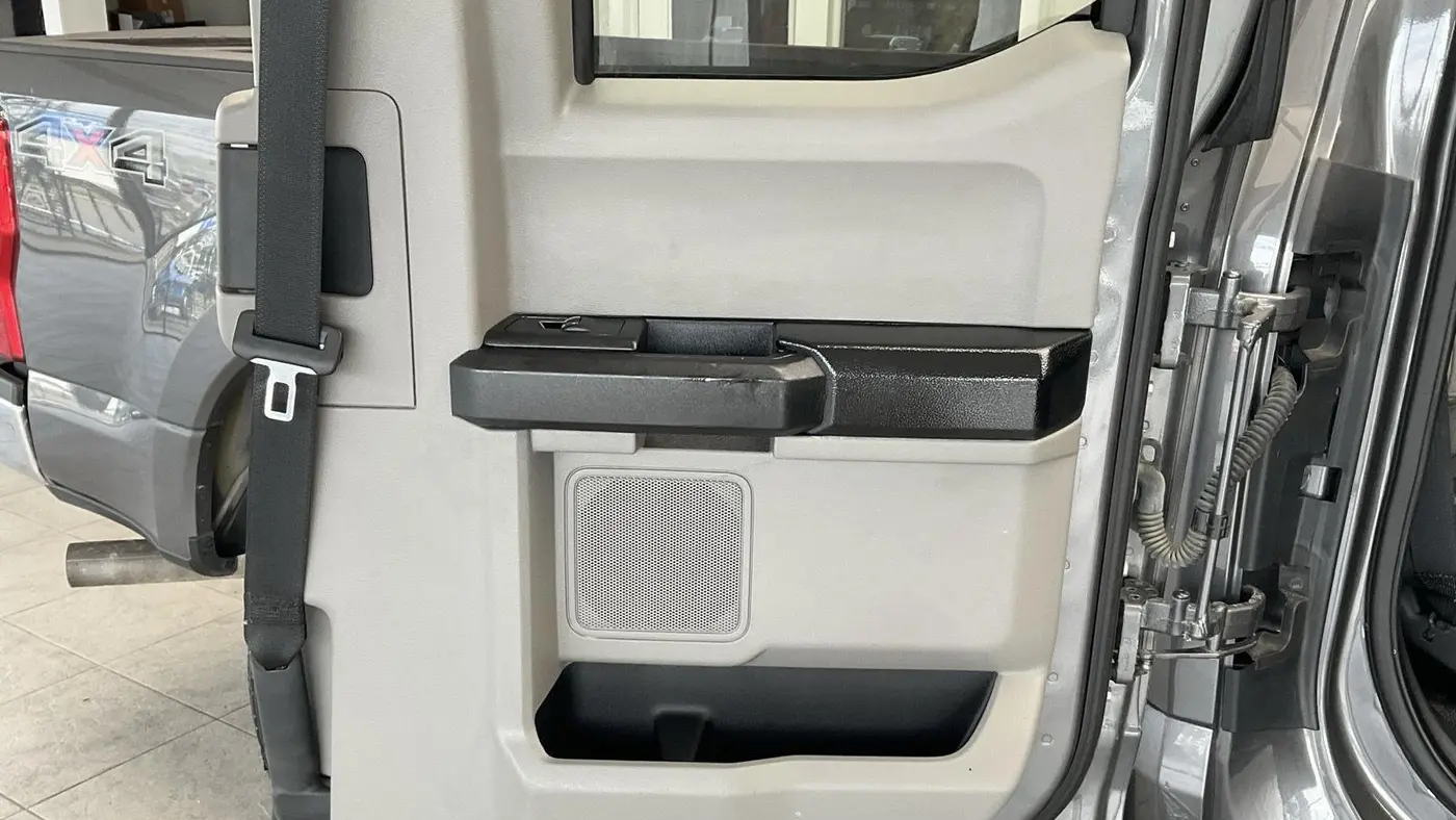 2022 Ford F-350 Super Duty Lariat