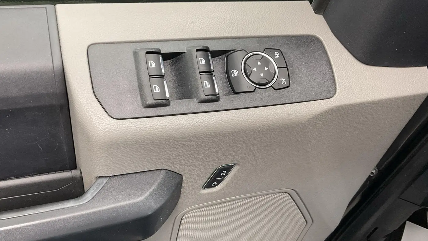 2022 Ford F-350 Super Duty Lariat