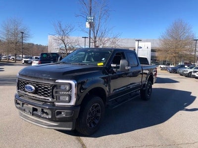 2025 Ford F-250 Super Duty 4X4 XL 4DR Crew Cab 6.8 FT. SB Pickup