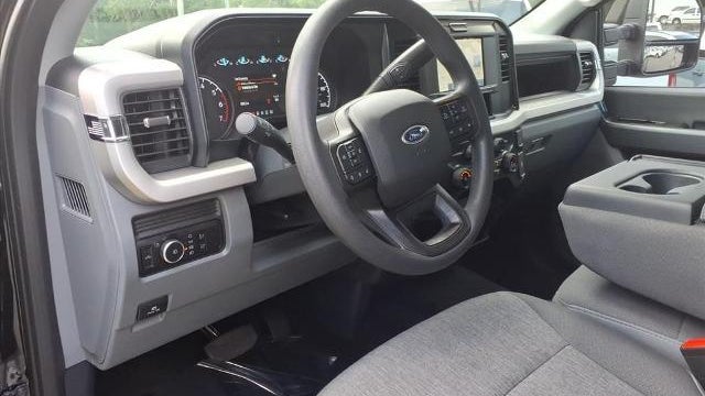 2025 Ford F-250 Super Duty Lariat