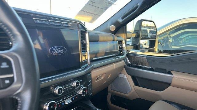 2024 Ford F-250 Super Duty Platinum