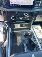 2025 F-250 Super Duty Thumbnail 25