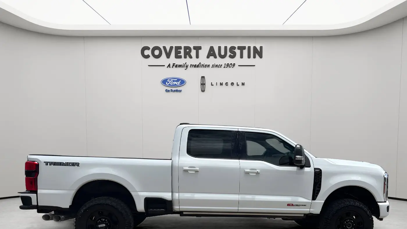 2025 Ford F-250 Super Duty Platinum