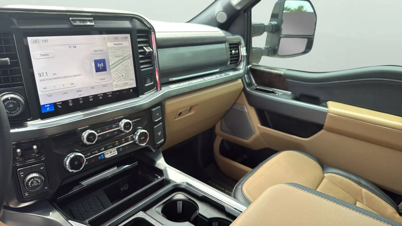 2025 Ford F-250 Super Duty Platinum