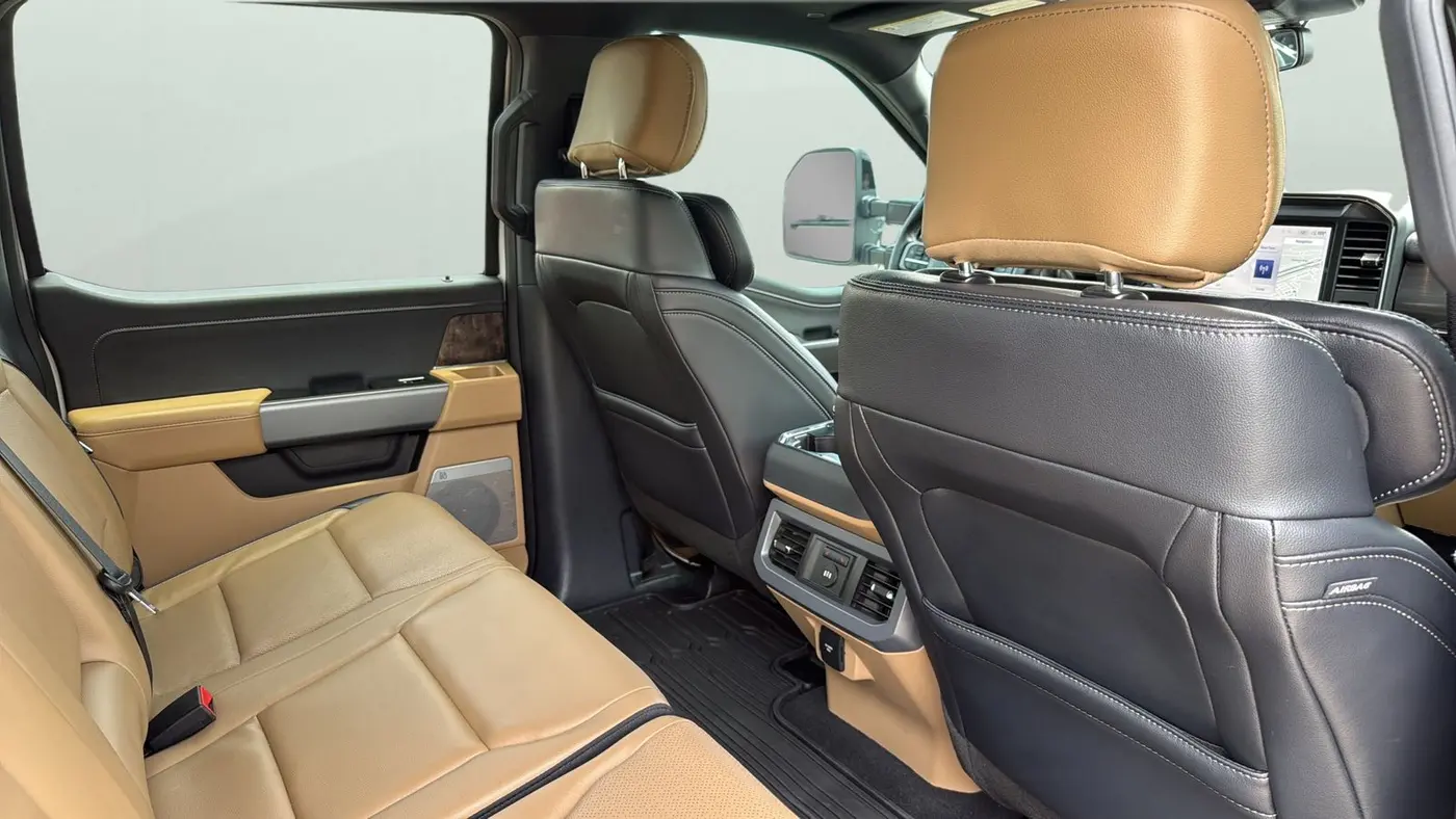 2025 Ford F-250 Super Duty Platinum