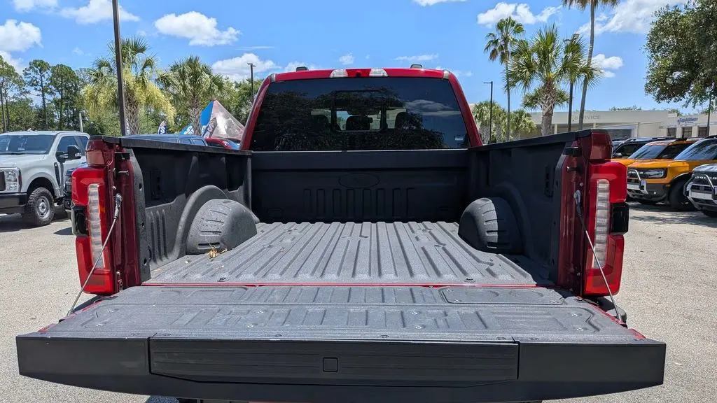 2025 Ford F-250 Super Duty XLT