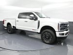 2024 F-250 Super Duty Thumbnail 2