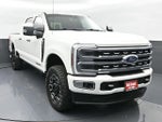 2024 F-250 Super Duty Thumbnail 3