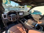 2024 F-250 Super Duty Thumbnail 13