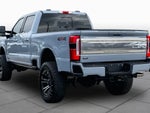 2024 F-250 Super Duty Thumbnail 12