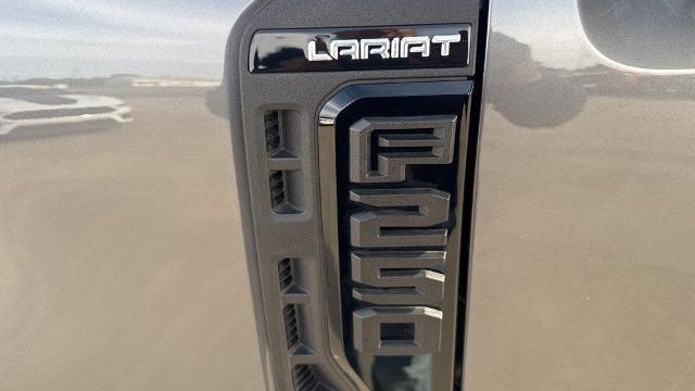 2024 Ford F-250 Super Duty Platinum