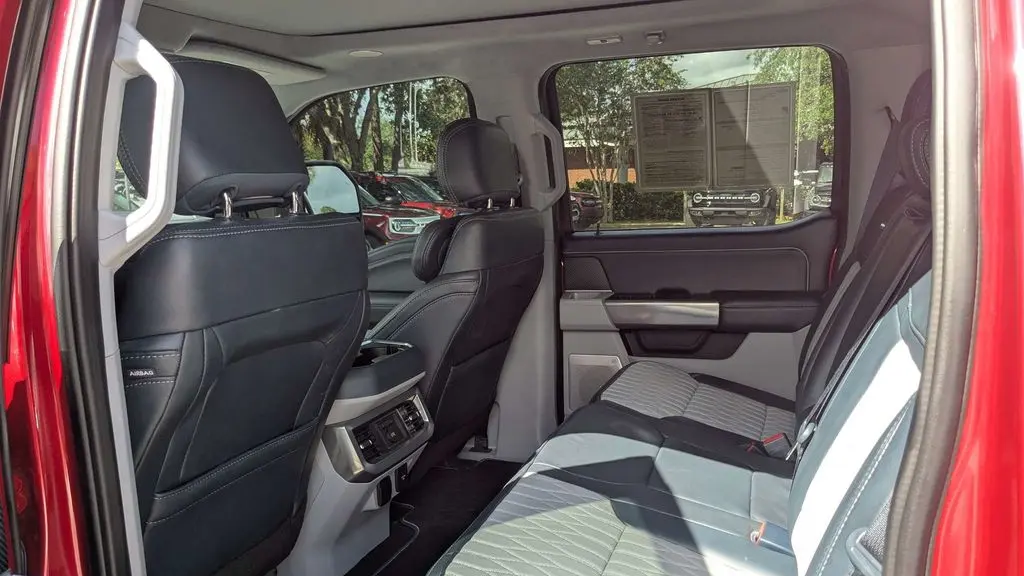 2024 Ford F-250 Super Duty Platinum