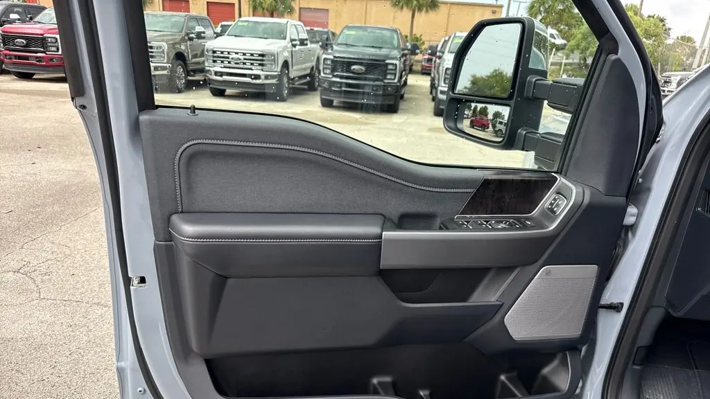 2025 Ford F-250 Super Duty XLT