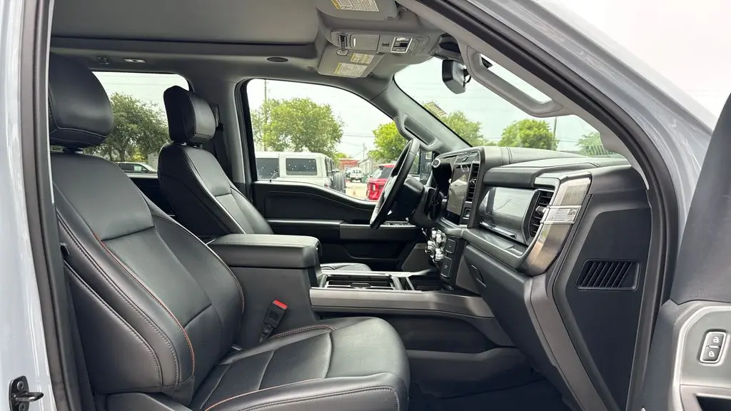2025 Ford F-250 Super Duty XLT