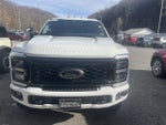 2025 F-250 Super Duty Thumbnail 2