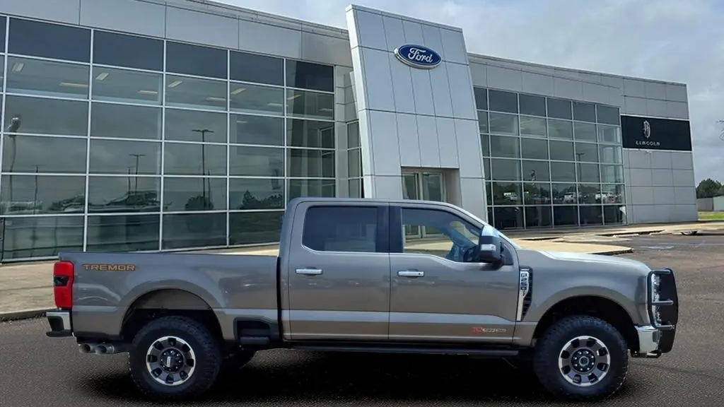2023 Ford F-250 Super Duty Platinum