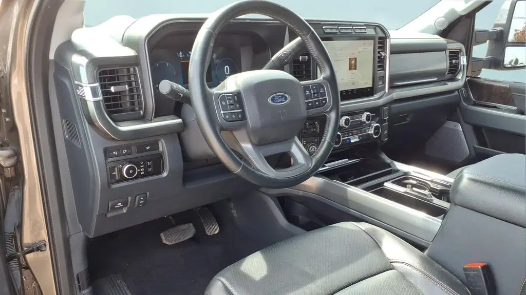 2023 Ford F-250 Super Duty Platinum