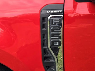2023 Ford F-250 Super Duty 4X4 Platinum 4DR Crew Cab 8 FT. LB Pickup