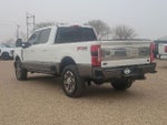 2023 F-250 Super Duty Thumbnail 3