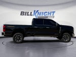 2024 F-250 Super Duty Thumbnail 6