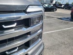 2024 F-250 Super Duty Thumbnail 3
