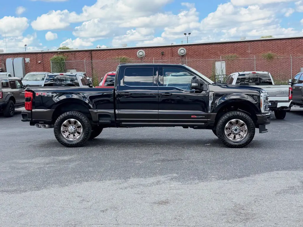 2025 Ford F-250 - $86,940