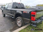 2025 F-250 Super Duty Thumbnail 3