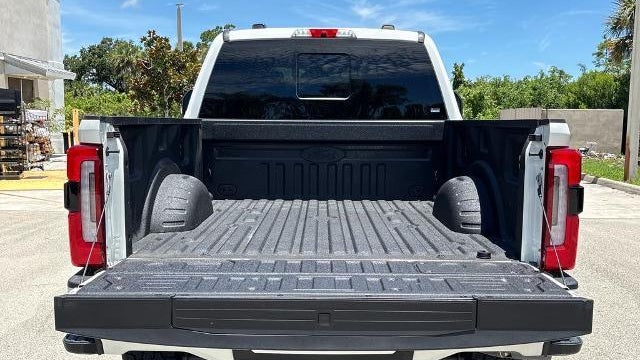 2025 Ford F-250 Super Duty XLT