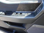 2025 F-250 Super Duty Thumbnail 16
