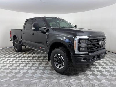 2023 Ford F-250 Super Duty 4X4 Lariat 4DR Crew Cab 8 FT. LB Pickup
